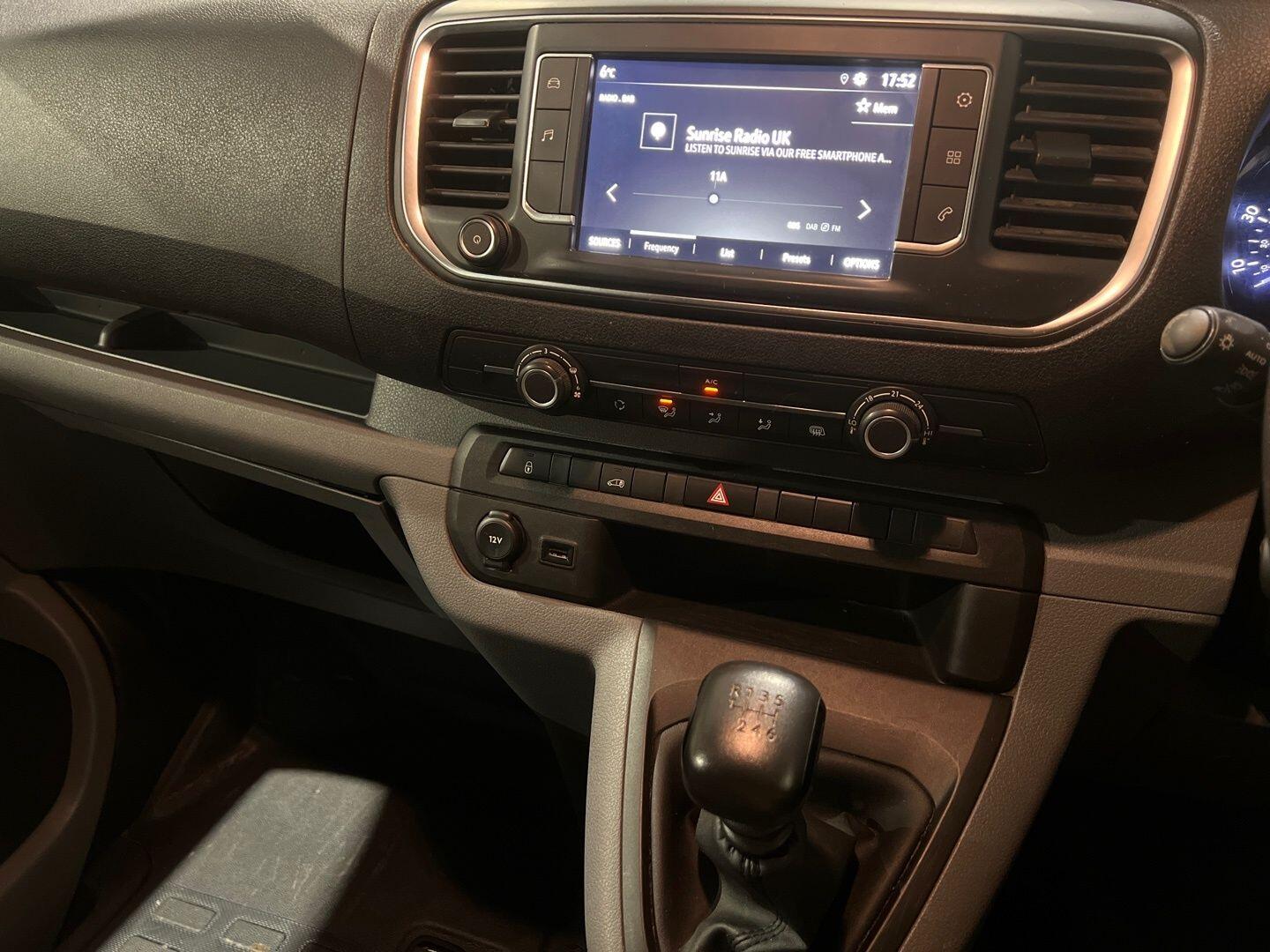 Used Vauxhall Vivaro 2021 for sale - 77550111: Photo 26