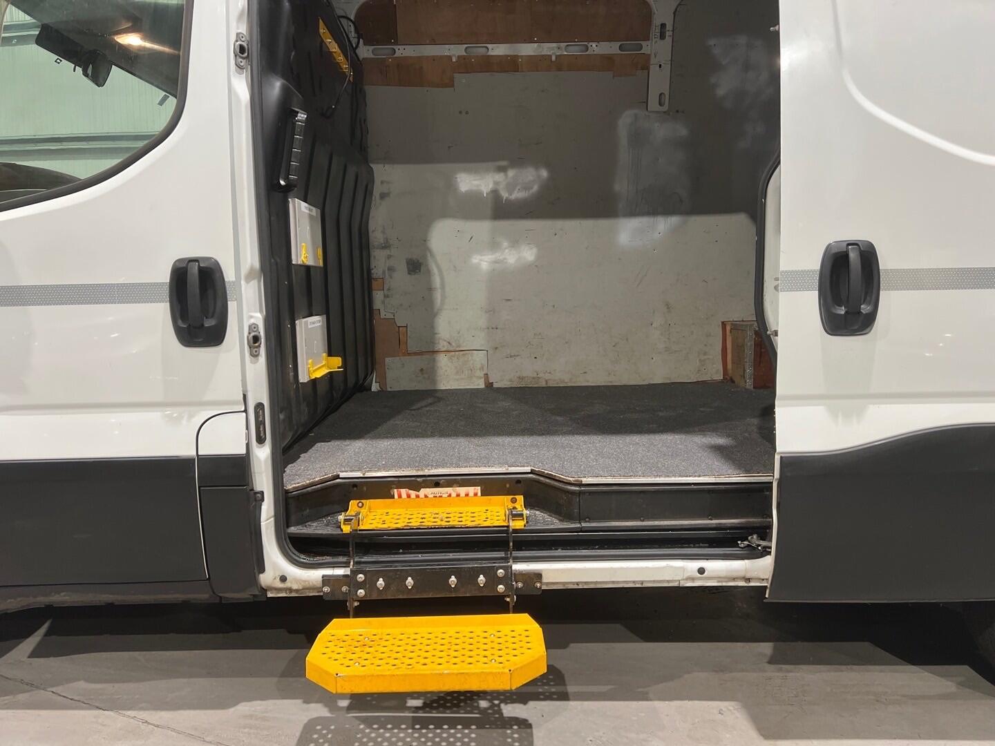 Used Iveco Daily 2018 for sale - 77456228: Photo 27