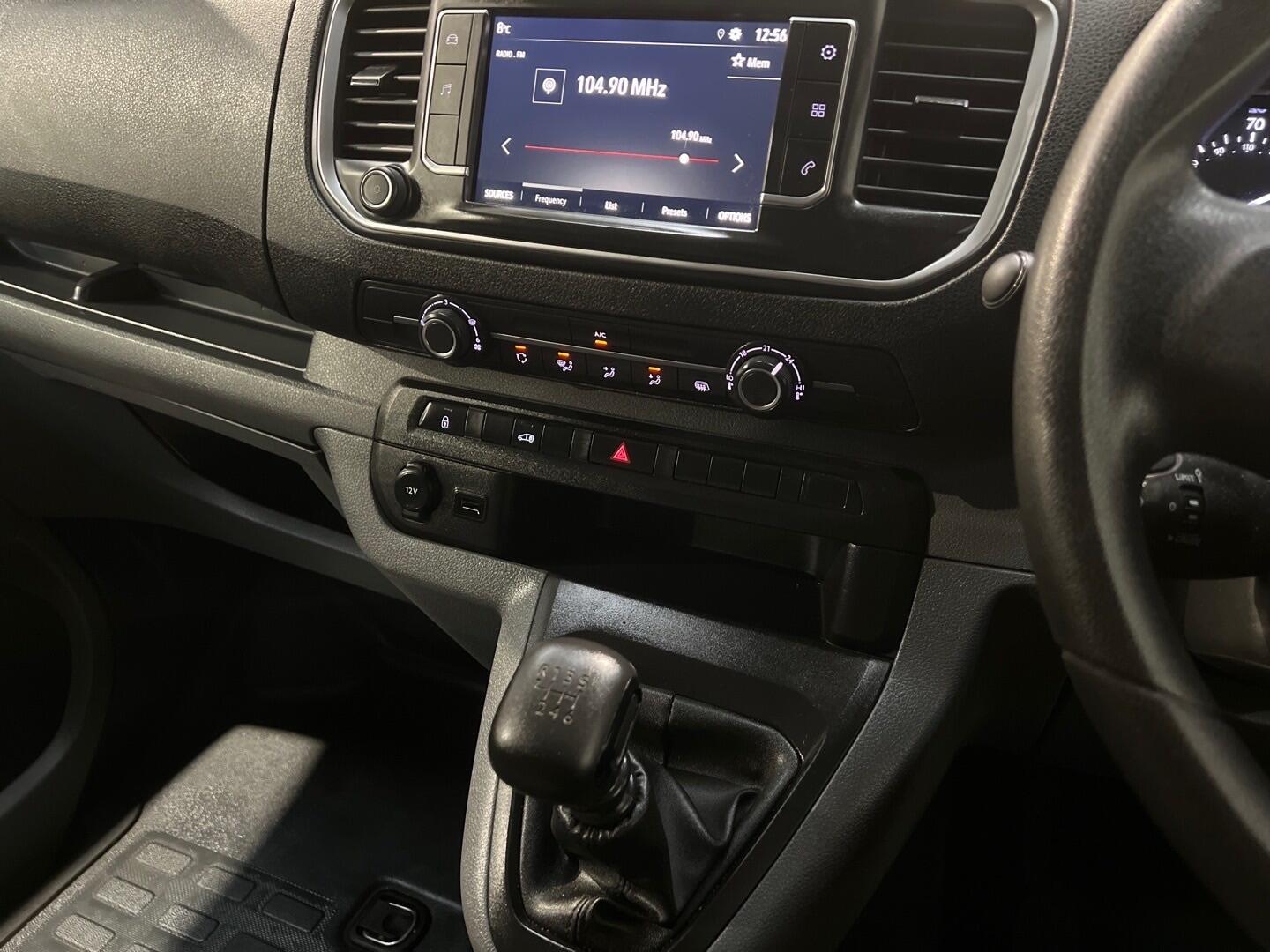 Used Vauxhall Vivaro 2022 for sale - 77358555: Photo 30