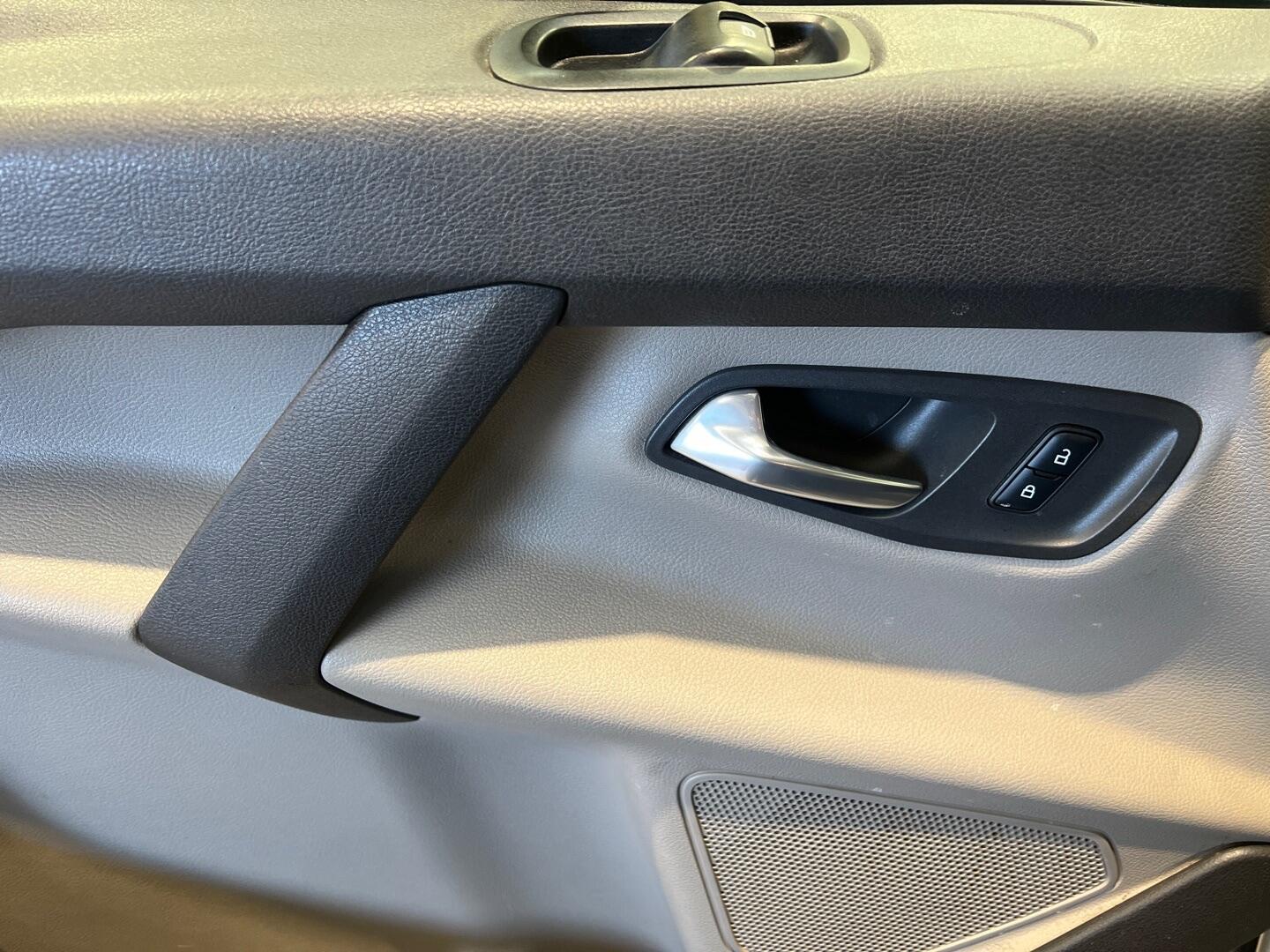 Used Ford Tourneo Custom 2017 for sale - 77109075: Photo 18