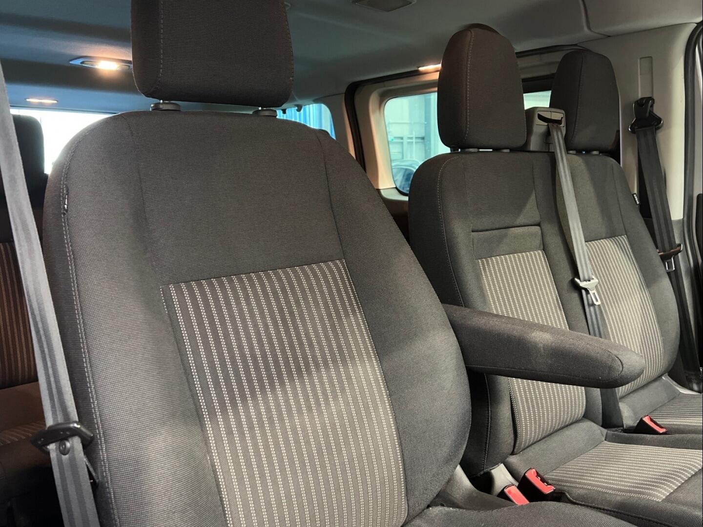 Used Ford Tourneo Custom 2017 for sale - 77109075: Photo 22