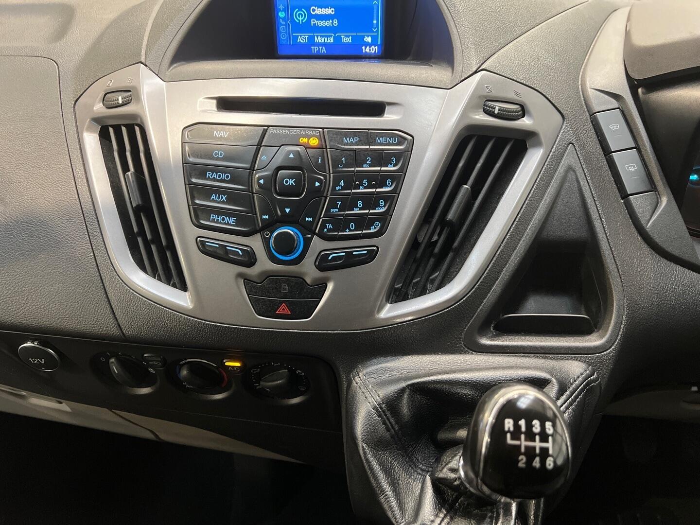 Used Ford Tourneo Custom 2017 for sale - 77109075: Photo 30