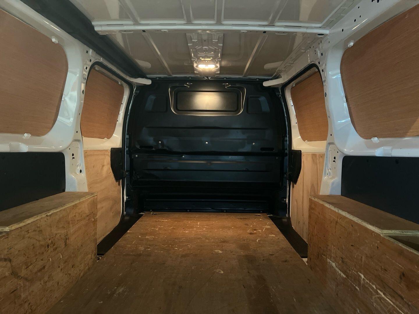 Used Vauxhall Vivaro for sale - 77537597: Photo 15