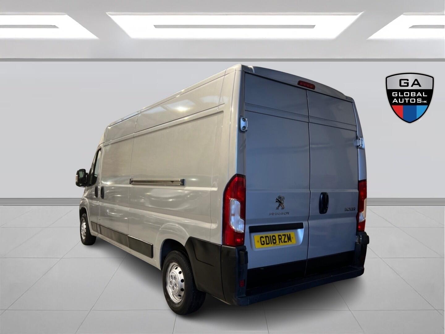 Used Peugeot Boxer 2018 for sale - 77400849: Photo 2
