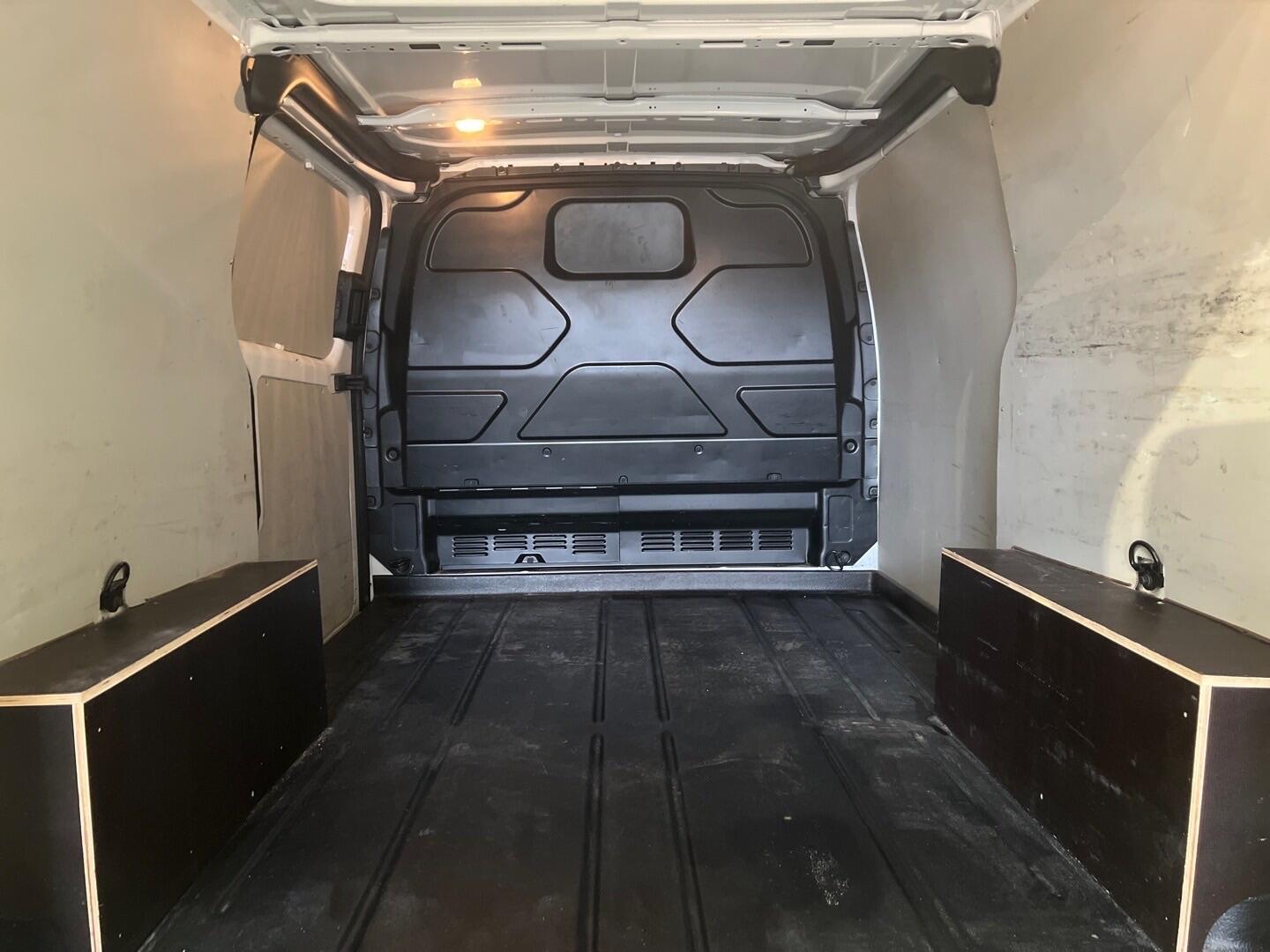 Used Ford Transit Custom 2020 for sale - 77469125: Photo 27