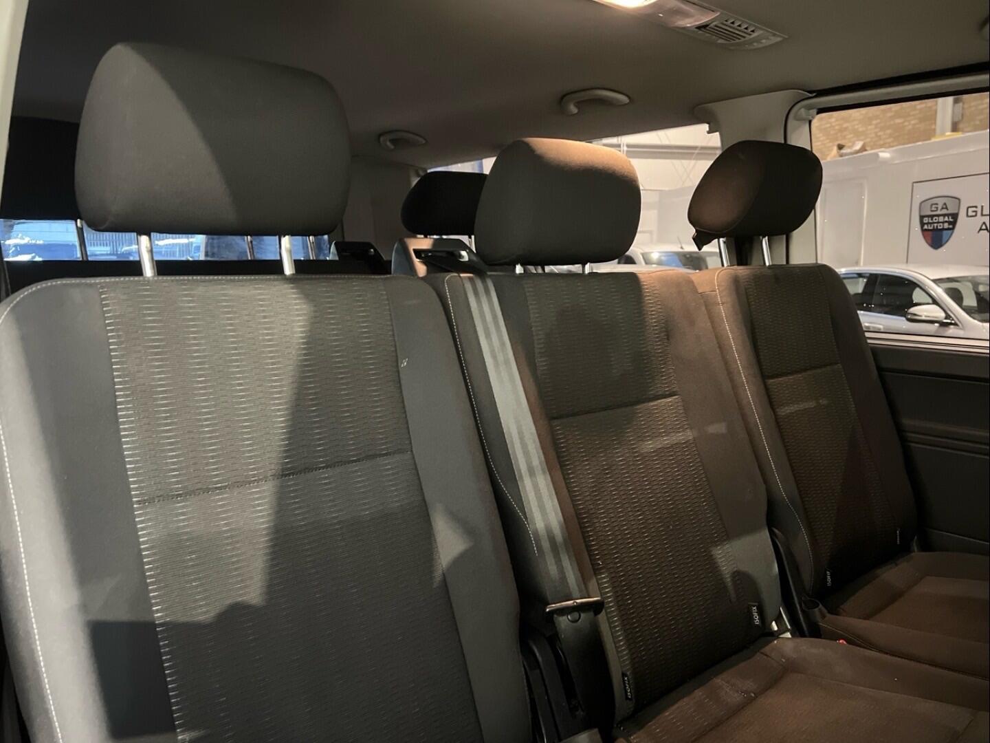 Used Volkswagen Transporter Shuttle 2017 for sale - 76422491: Photo 11