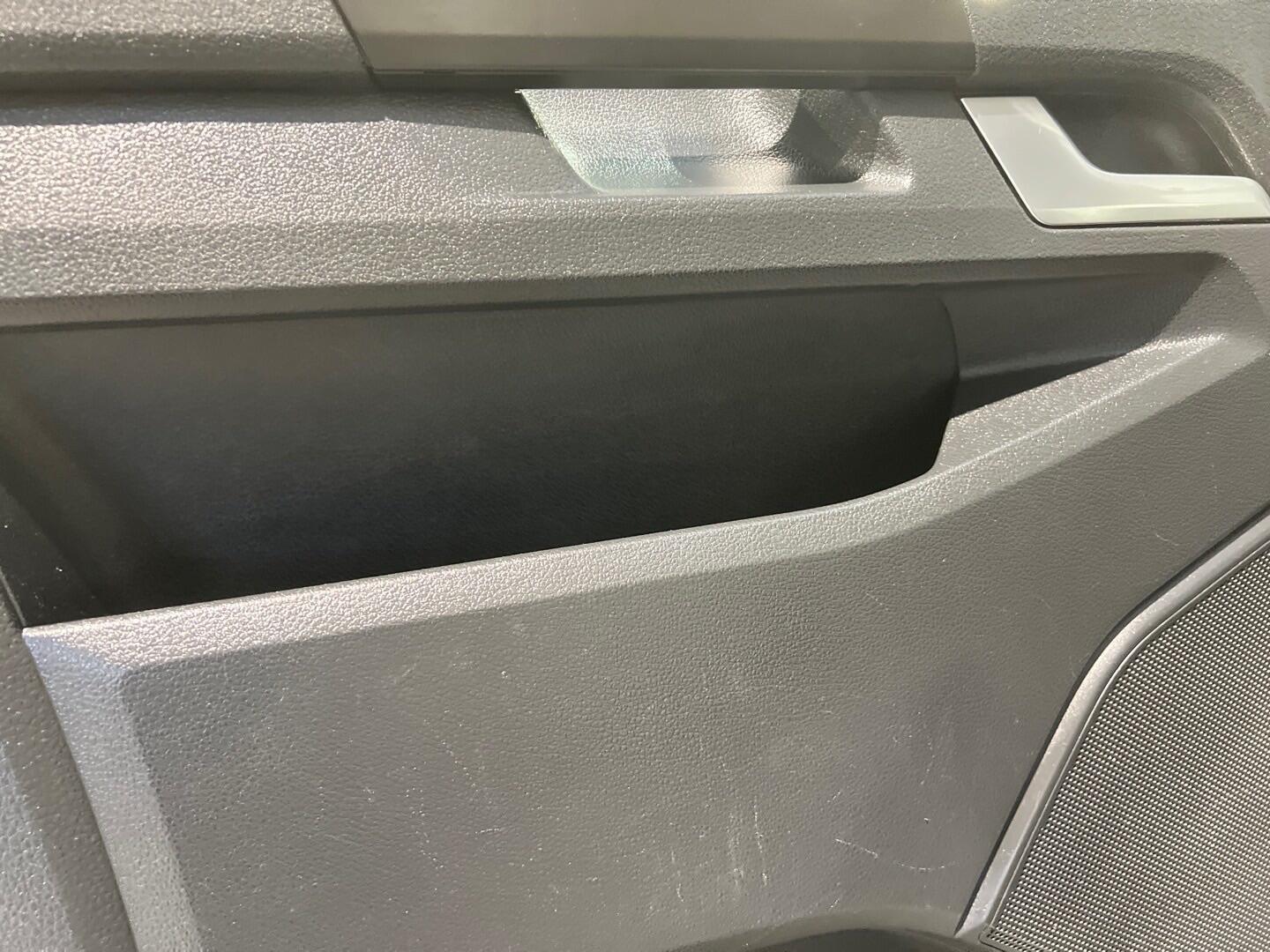 Used Volkswagen Transporter Shuttle 2017 for sale - 76422491: Photo 23