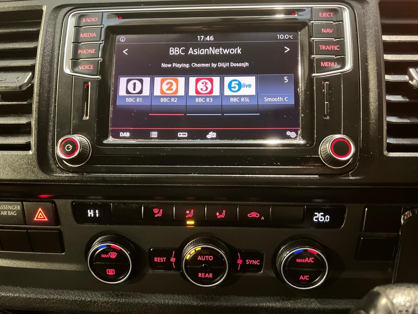 Used Volkswagen Transporter Shuttle 2017 for sale - 76422491: Photo 29