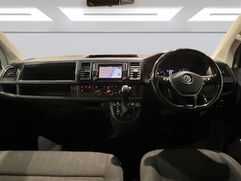 Used Volkswagen Transporter Shuttle 2017 for sale - 76422491: Photo