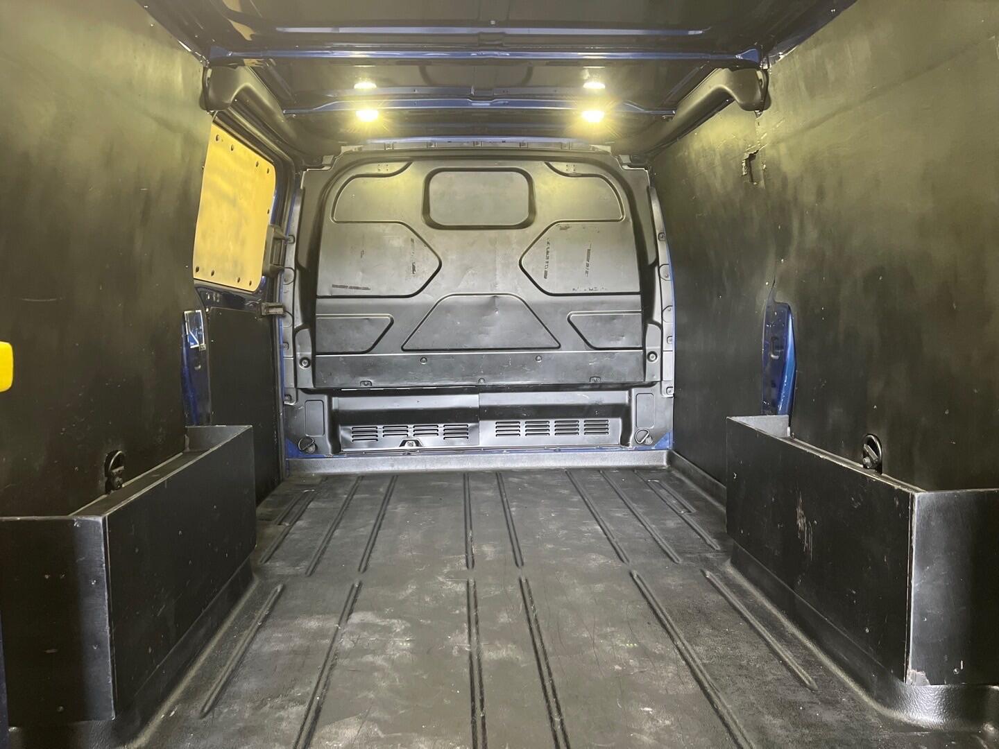 Used Ford Transit Custom 2016 for sale - 76381177: Photo 8