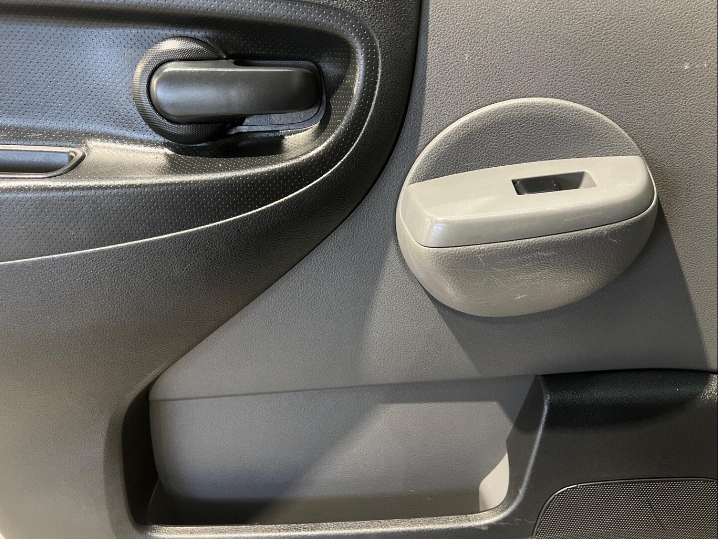 Used Nissan NV200 2014 for sale - 76742724: Photo 23