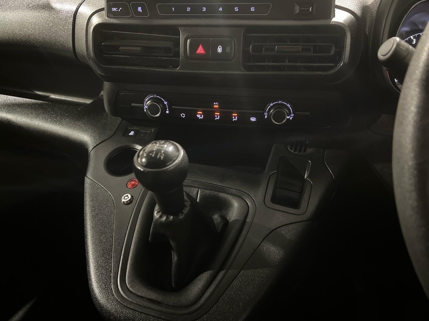 Used Vauxhall Combo 2019 for sale - 77163131: Photo 24