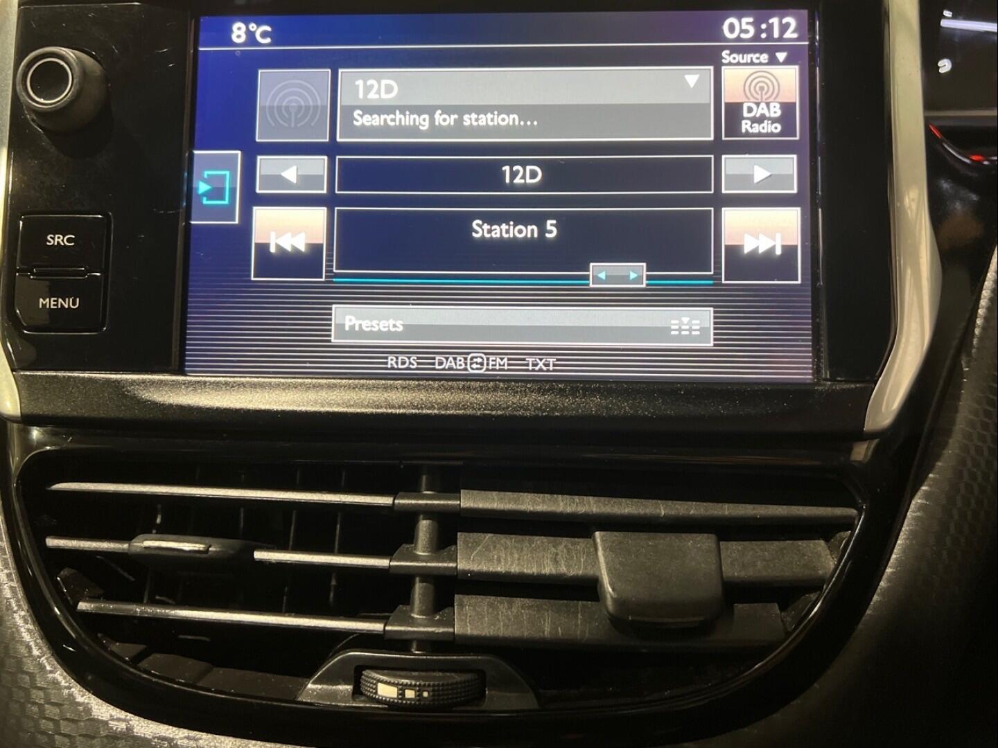 Used Peugeot 2008 2016 for sale - 76380670: Photo 25