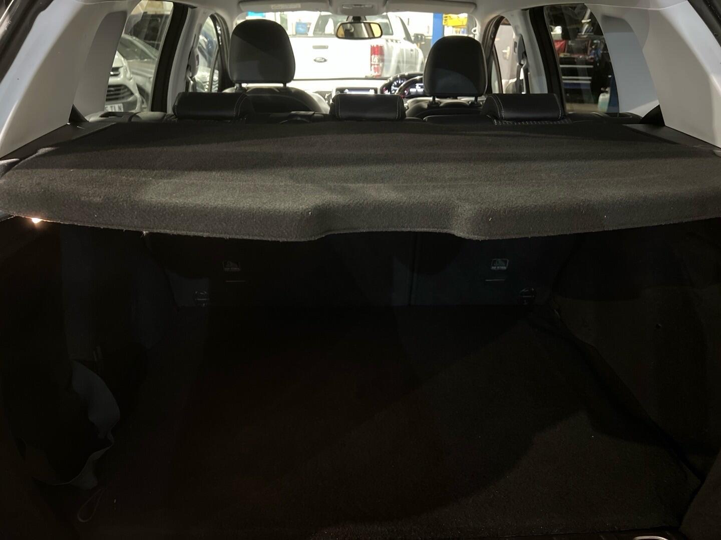 Used Peugeot 2008 2016 for sale - 76380670: Photo 28