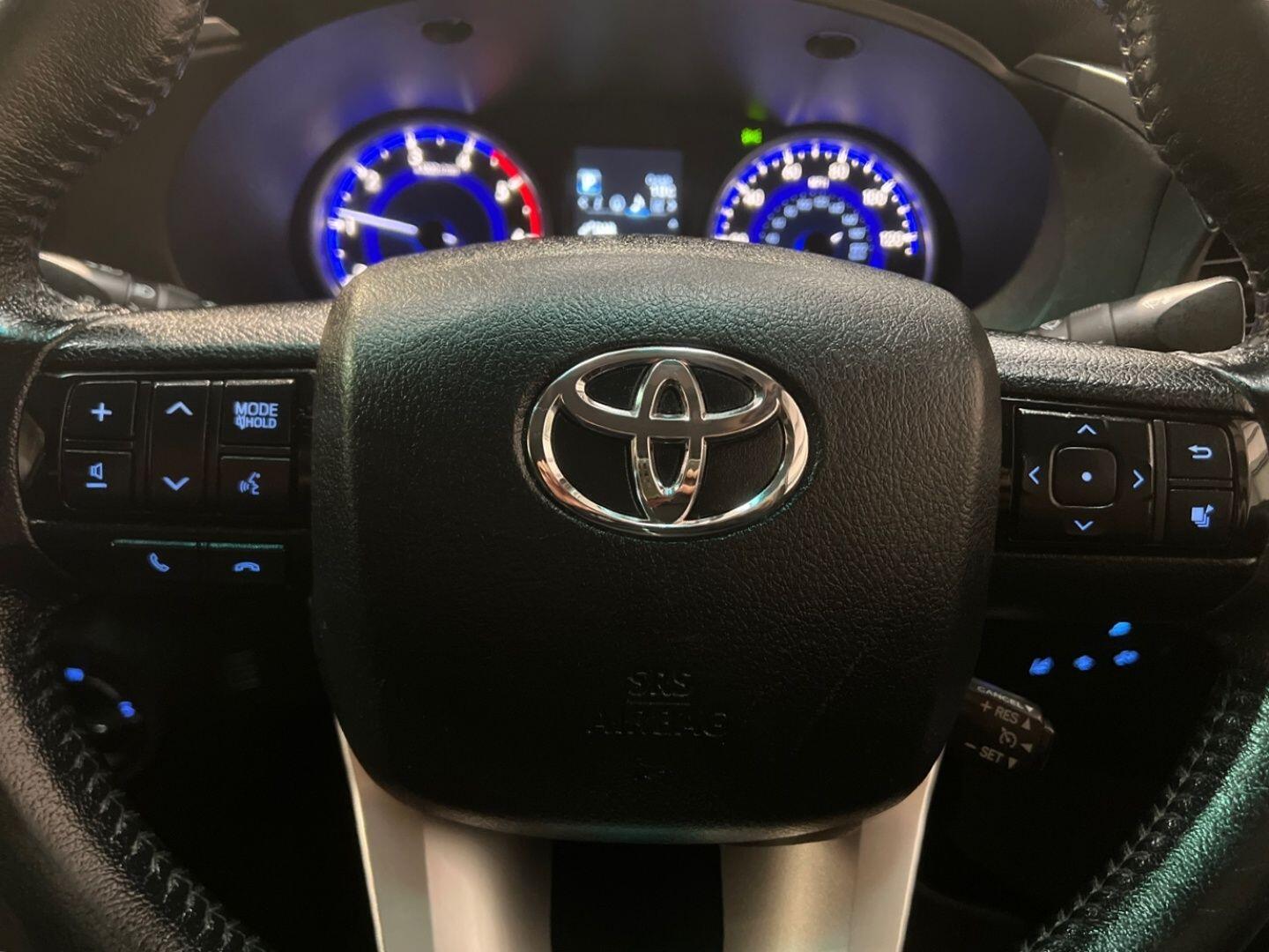 Used Toyota Hilux for sale - 78214389: Photo 25