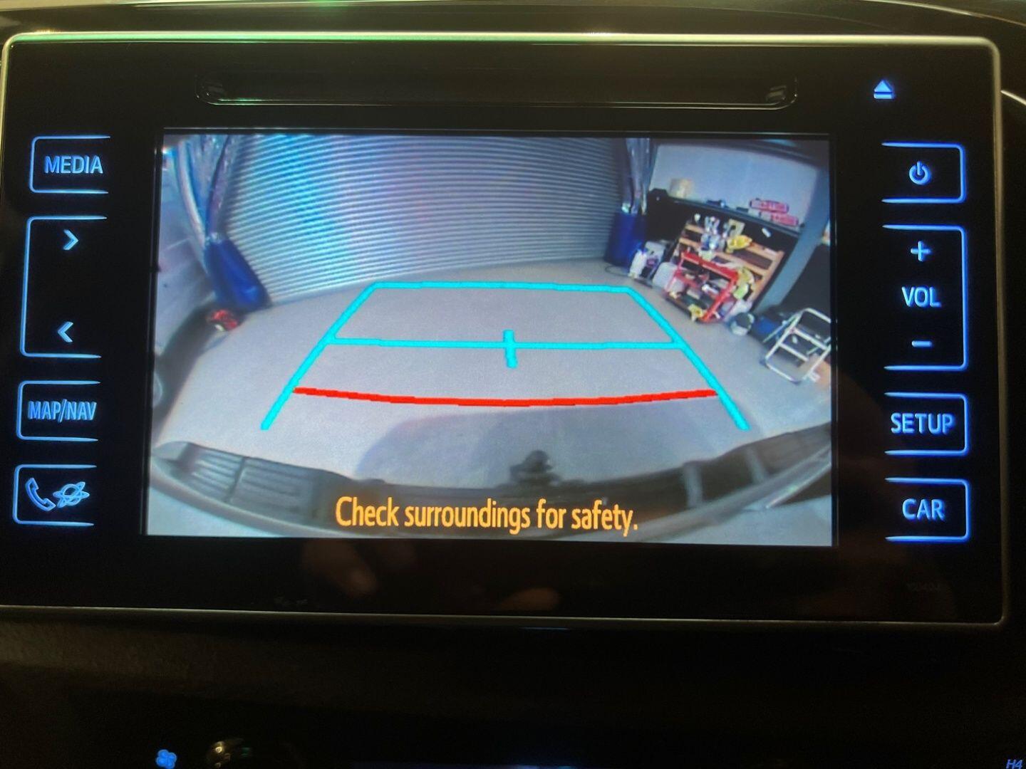 Used Toyota Hilux for sale - 78214389: Photo 4