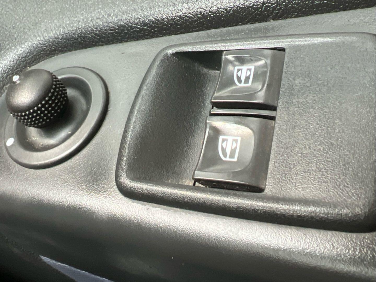 Used Vauxhall Vivaro for sale - 78136141: Photo 16