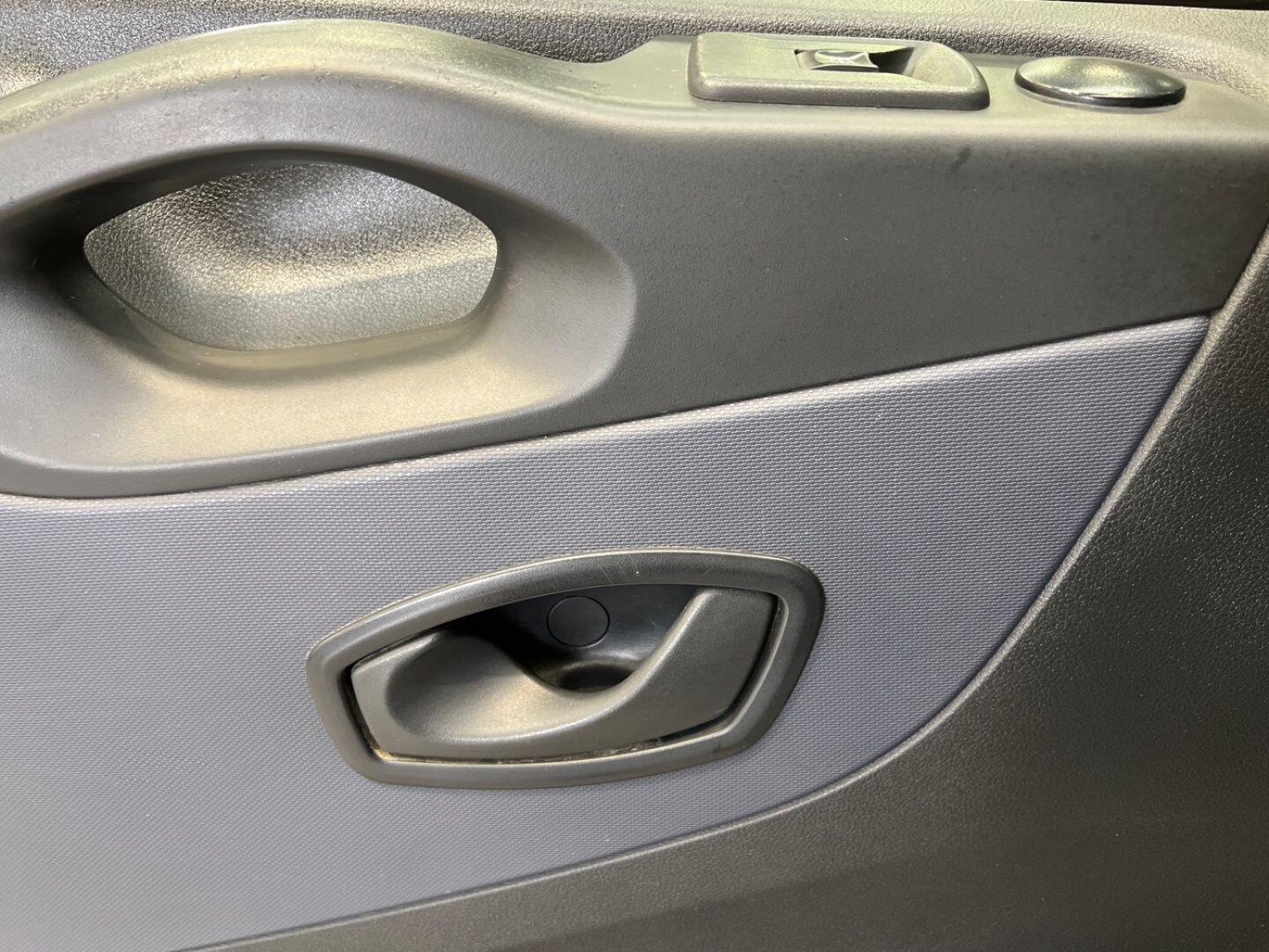 Used Vauxhall Vivaro for sale - 78136141: Photo 23