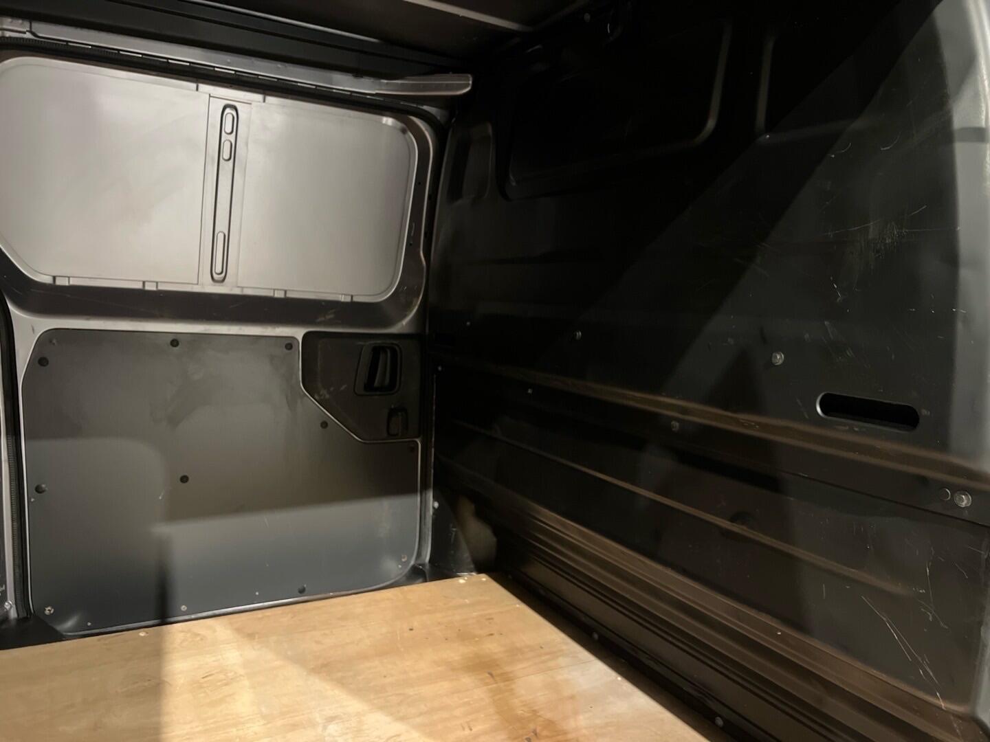 Used Vauxhall Vivaro 2019 for sale - 77358965: Photo 22