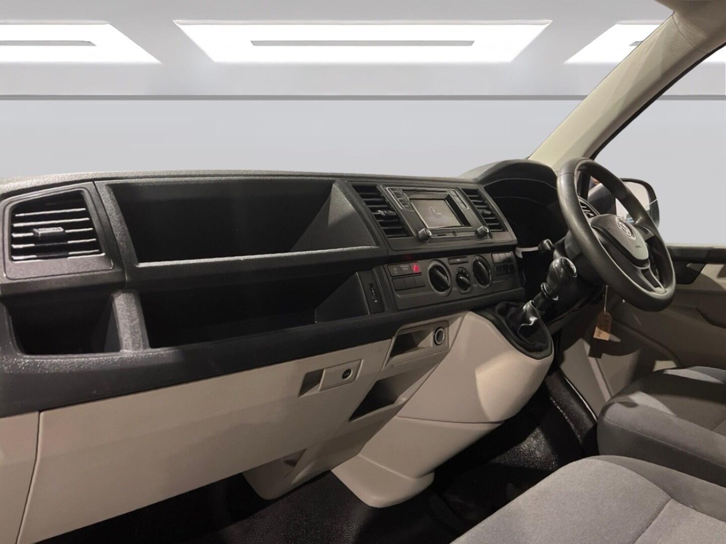 Used Volkswagen Transporter 2019 for sale - 76485572: Photo 8