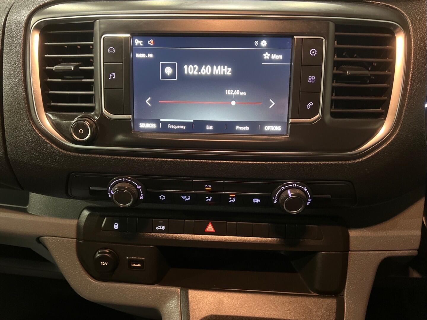 Used Vauxhall Vivaro 2019 for sale - 77060475: Photo 20