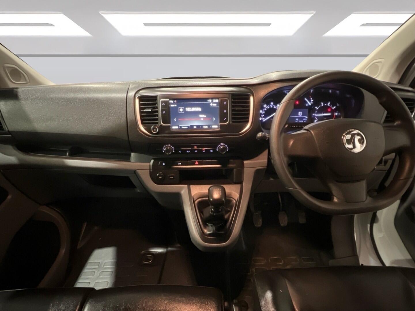 Used Vauxhall Vivaro 2019 for sale - 77060475: Photo 3