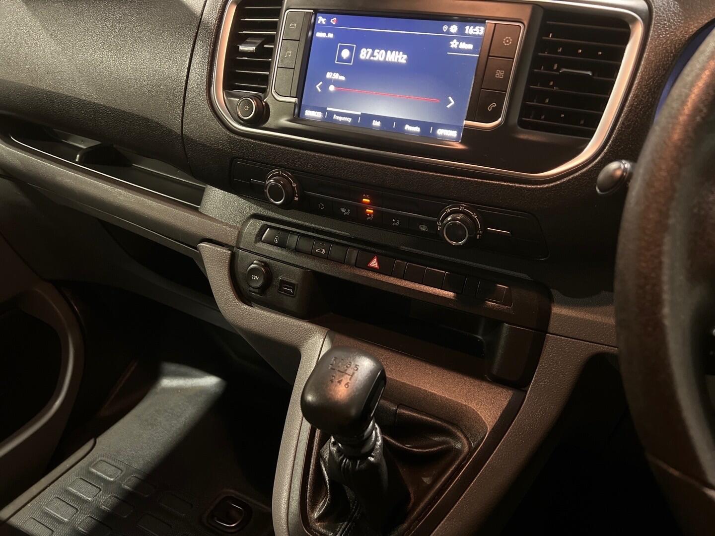 Used Vauxhall Vivaro 2019 for sale - 77163220: Photo 21