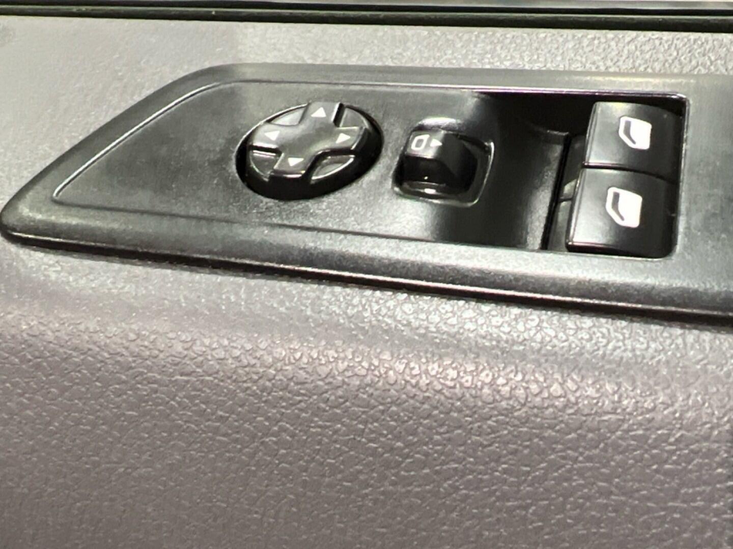 Used Vauxhall Vivaro 2019 for sale - 77163220: Photo 28