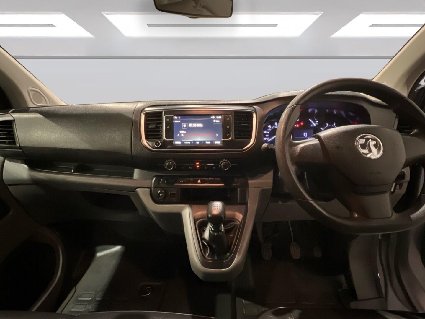 Used Vauxhall Vivaro 2019 for sale - 77163220: Photo 3