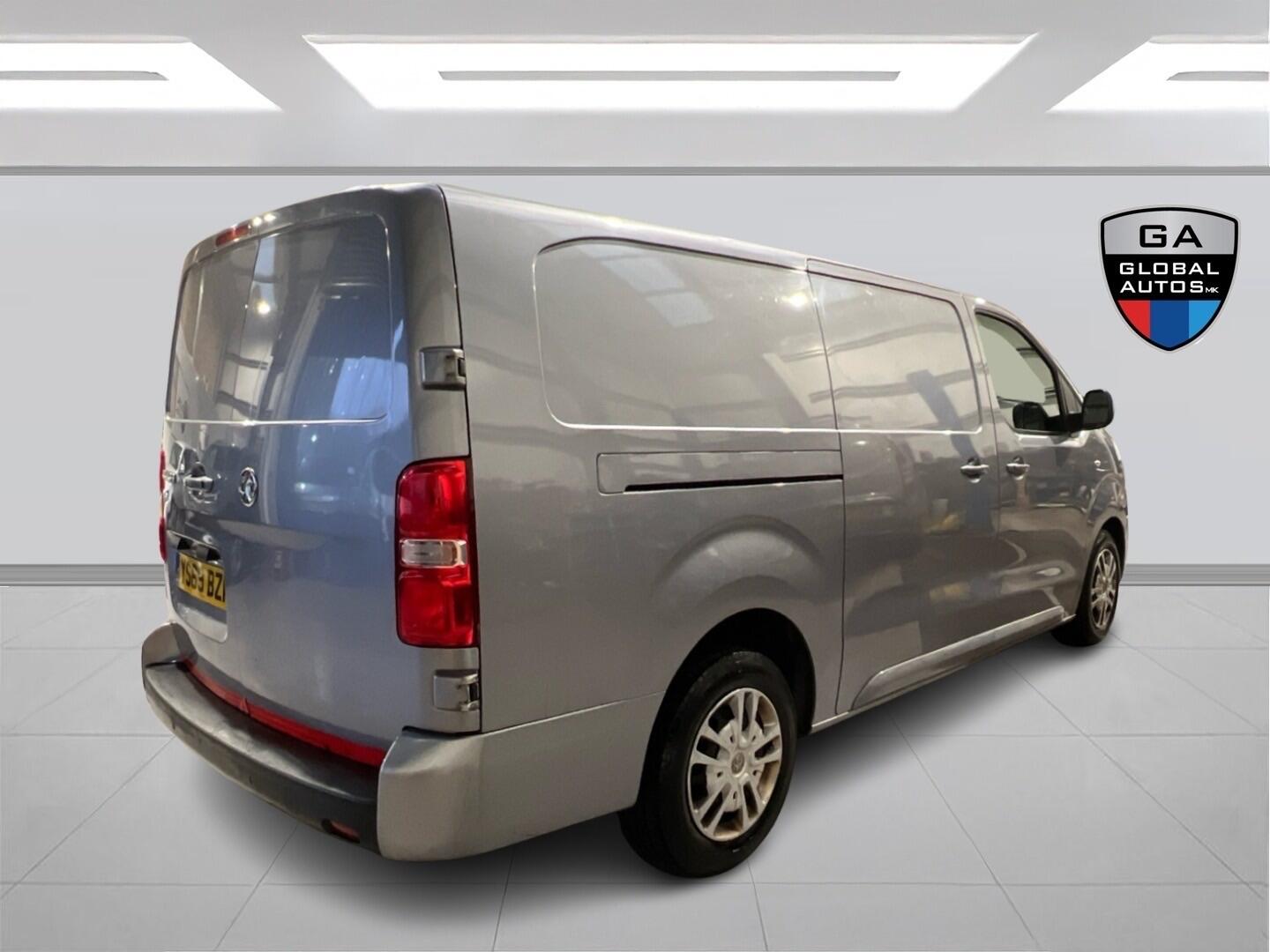 Used Vauxhall Vivaro 2019 for sale - 77163220: Photo 8