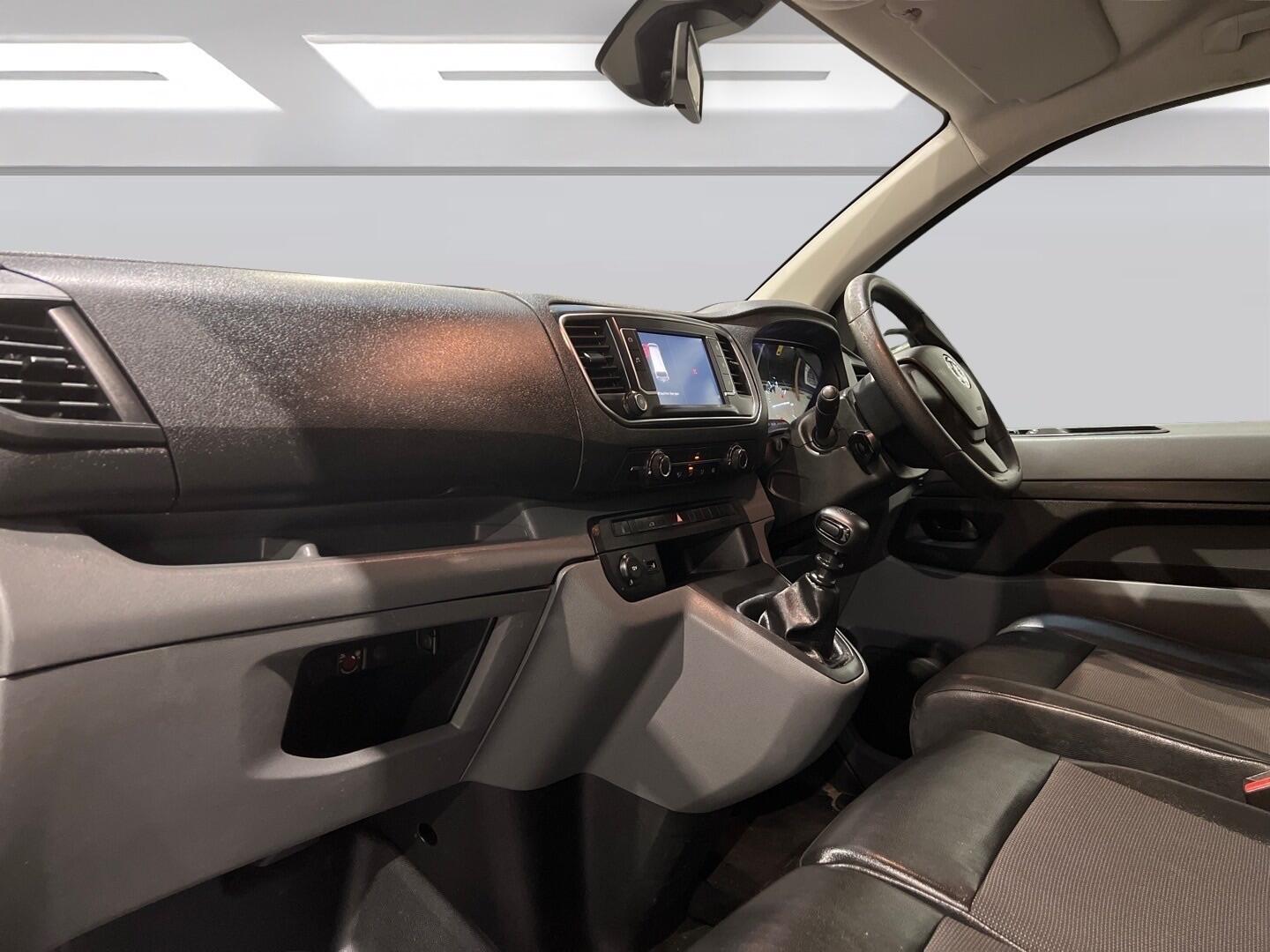 Used Vauxhall Vivaro 2019 for sale - 77163220: Photo 9