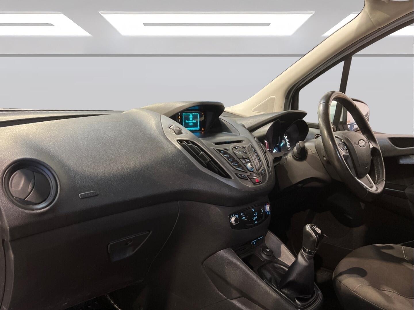 Used Ford Transit Courier 2018 for sale - 76572888: Photo 13