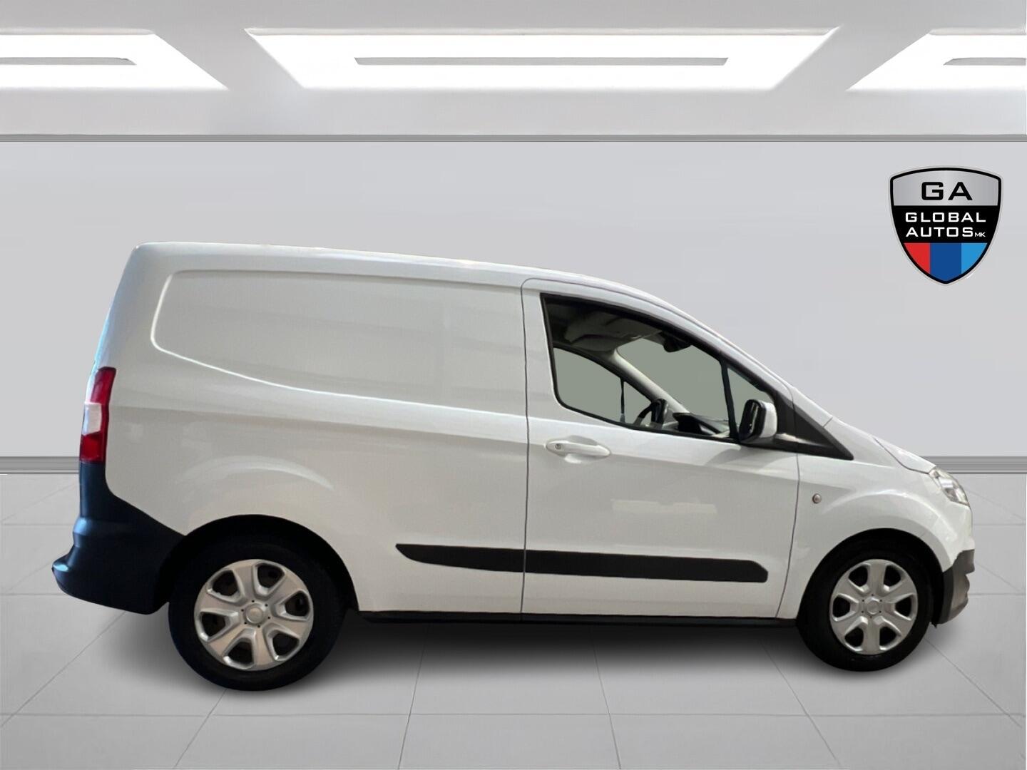 Used Ford Transit Courier 2018 for sale - 76572888: Photo 9