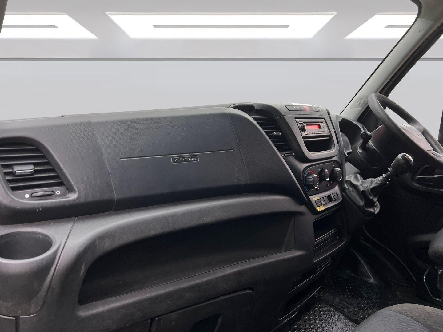 Used Iveco Daily 2018 for sale - 77633244: Photo 11