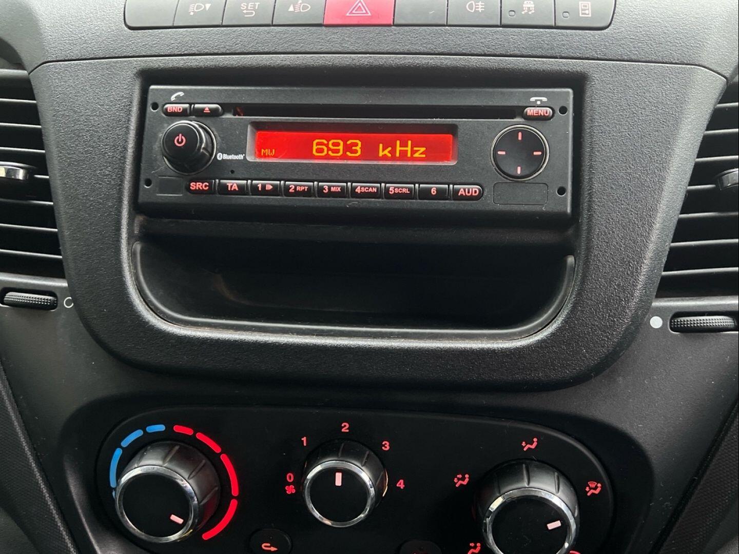 Used Iveco Daily 2018 for sale - 77633244: Photo 23