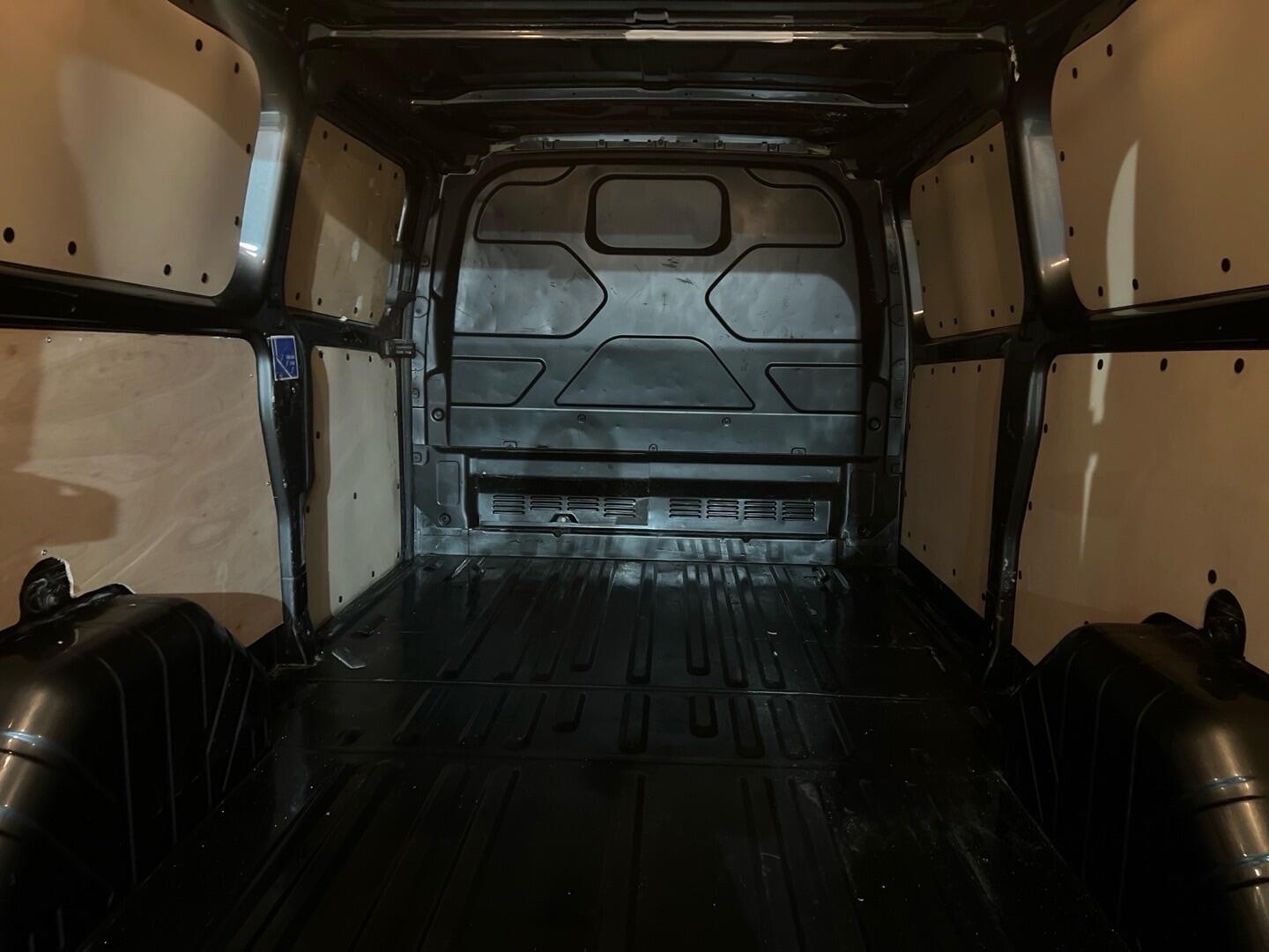 Used Ford Transit Custom 2019 for sale - 76925966: Photo 5