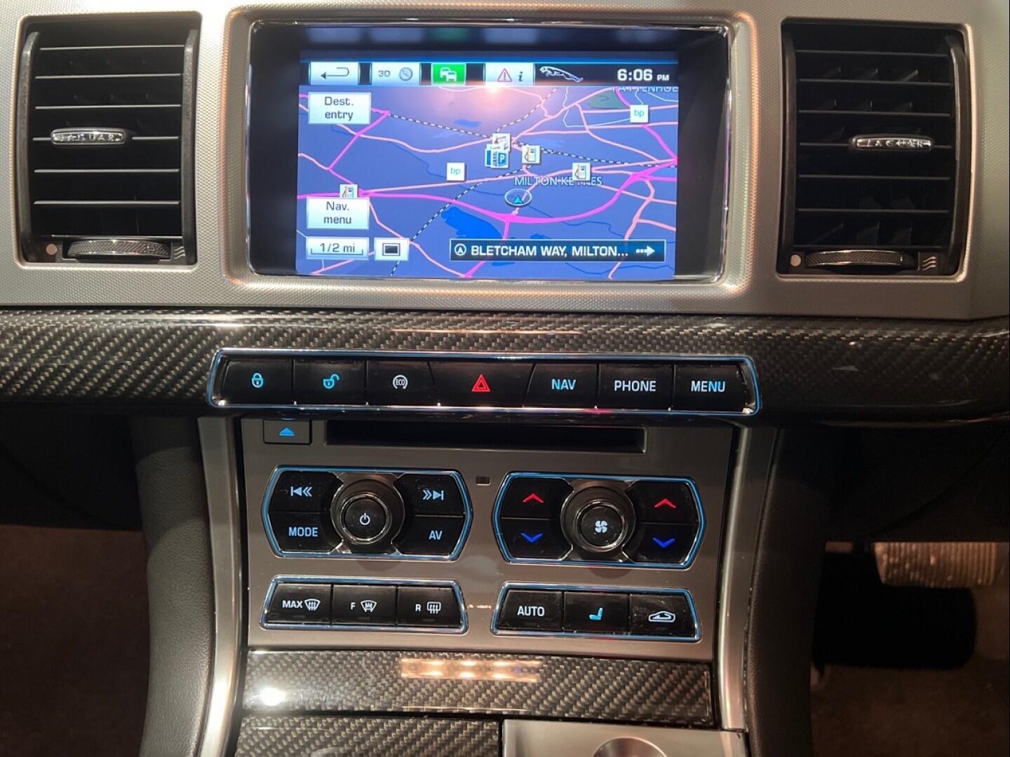 Used Jaguar XF 2013 for sale - 76849738: Photo 28