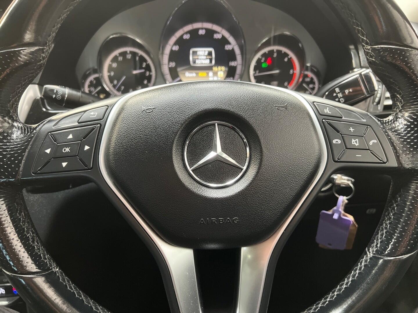 Used Mercedes-Benz E Class 2012 for sale - 76349794: Photo 24