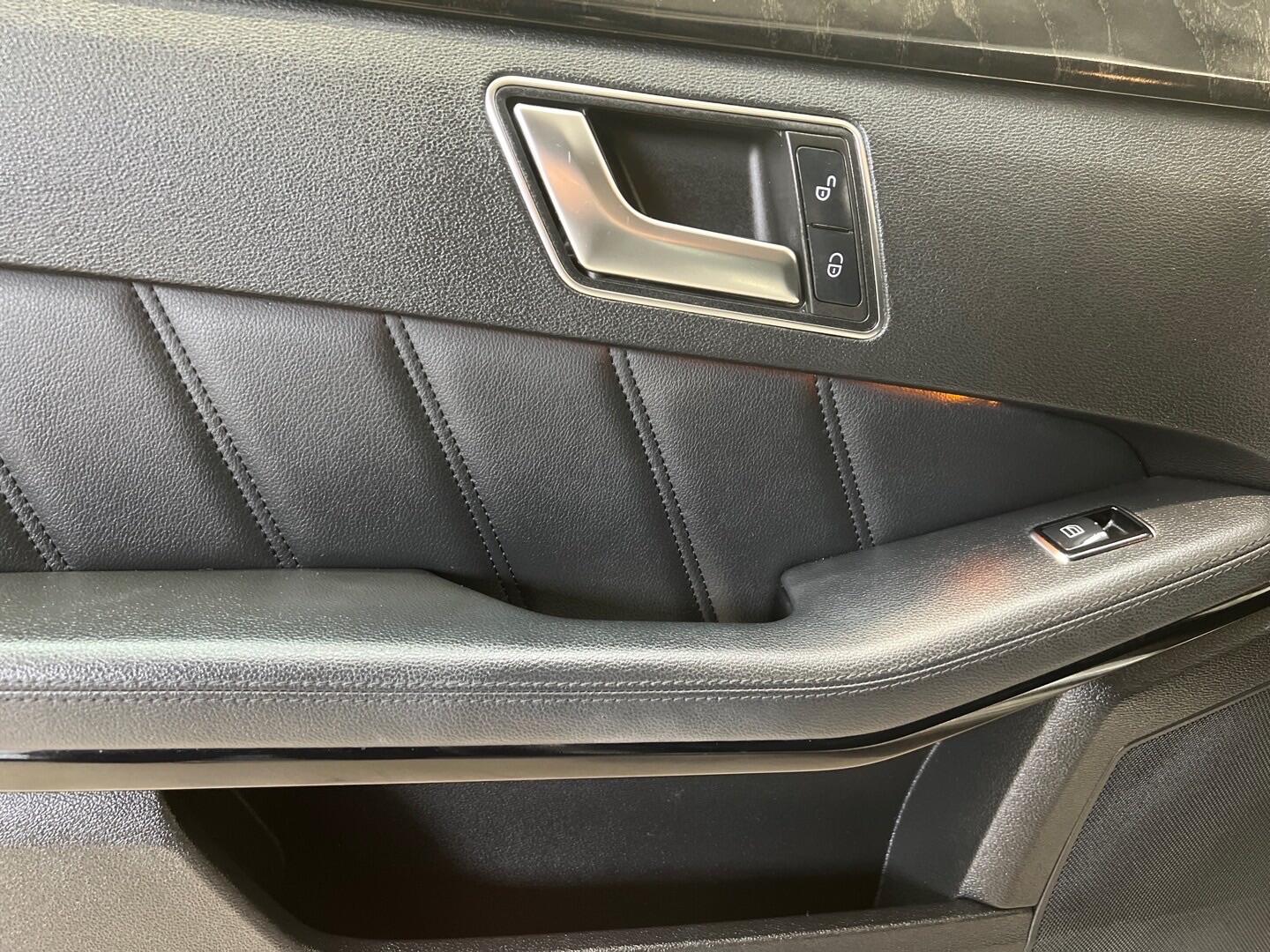 Used Mercedes-Benz E Class 2012 for sale - 76349794: Photo 28