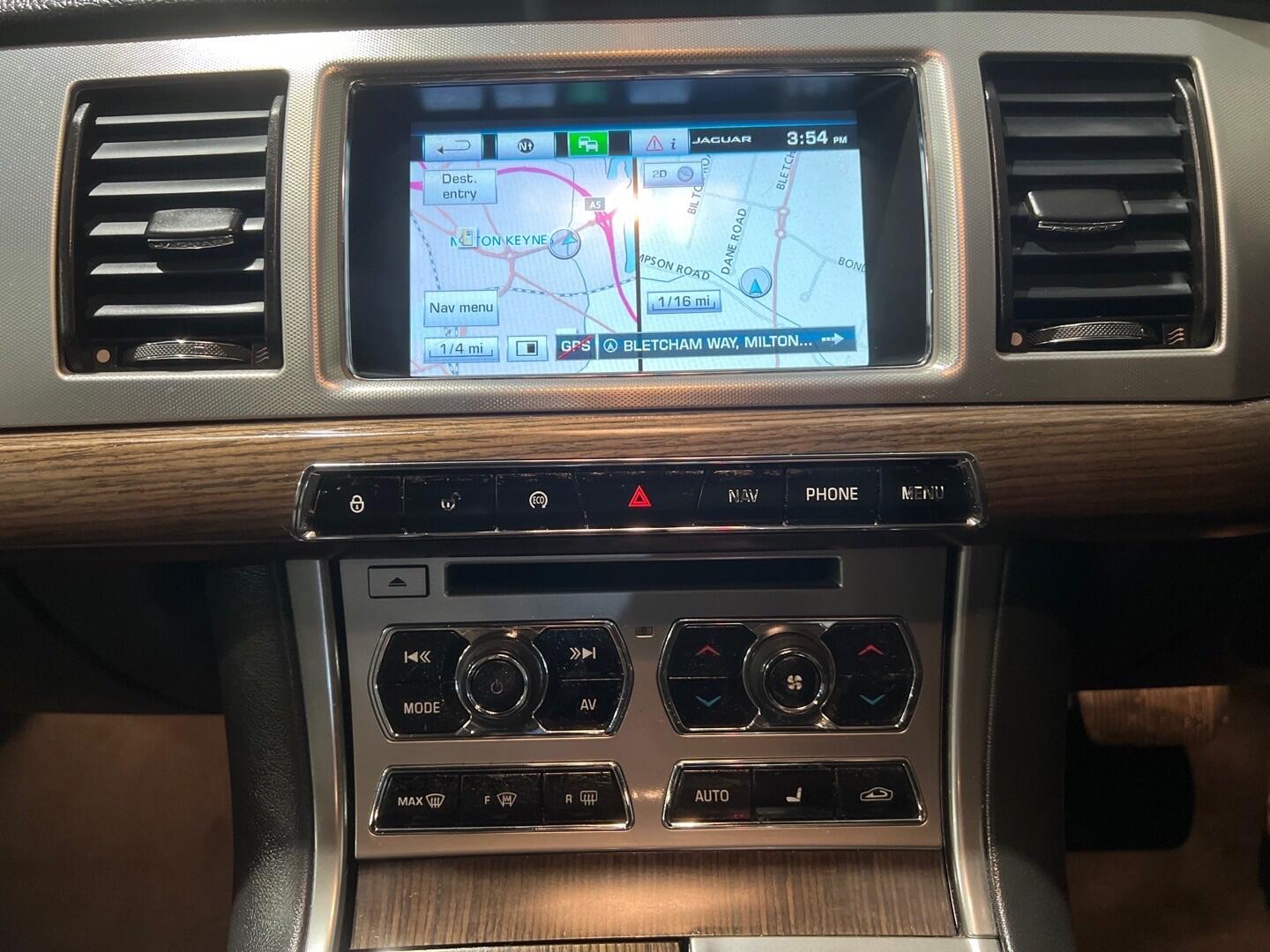 Used Jaguar XF 2013 for sale - 76953306: Photo 22