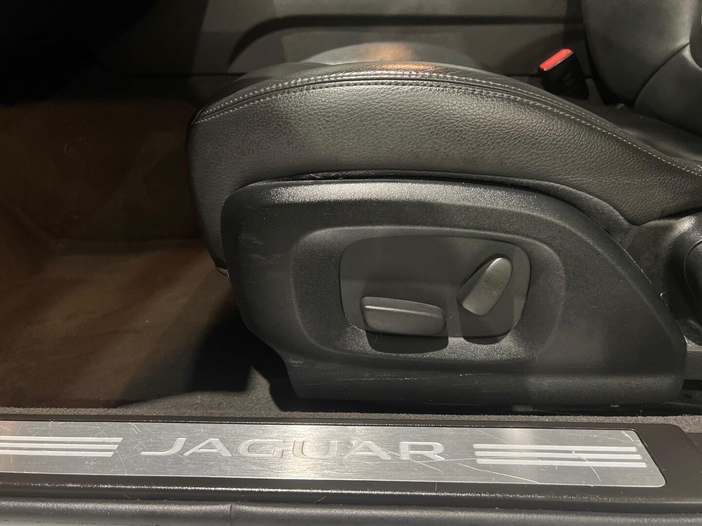 Used Jaguar XF 2013 for sale - 76953306: Photo 24