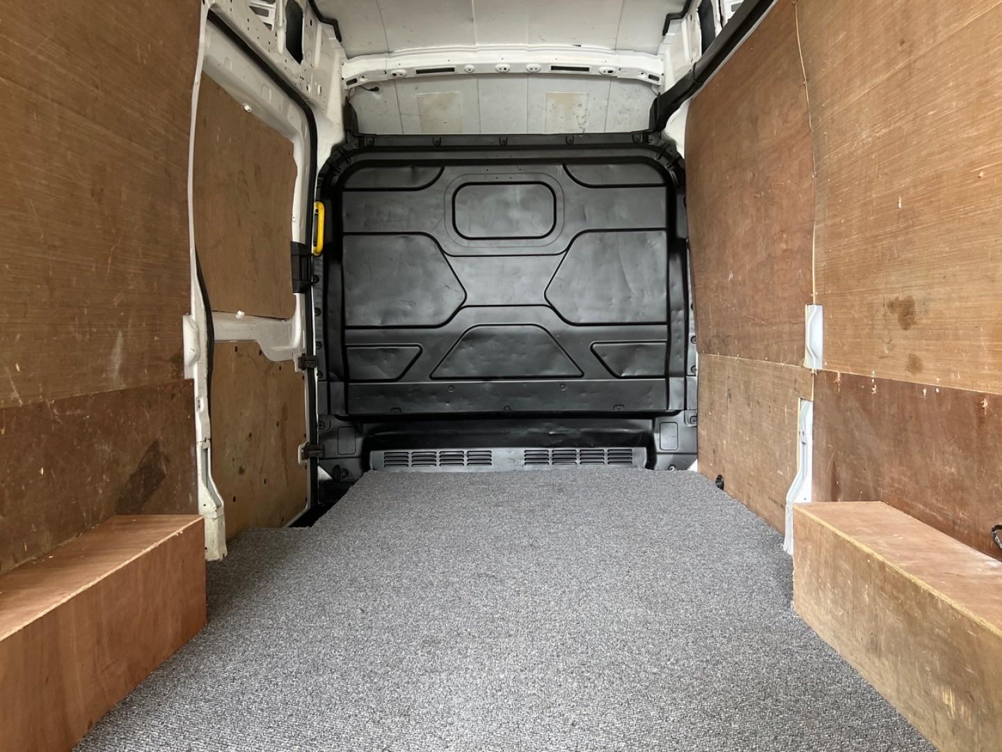 Used Ford Transit 2015 for sale - 76122713: Photo 4