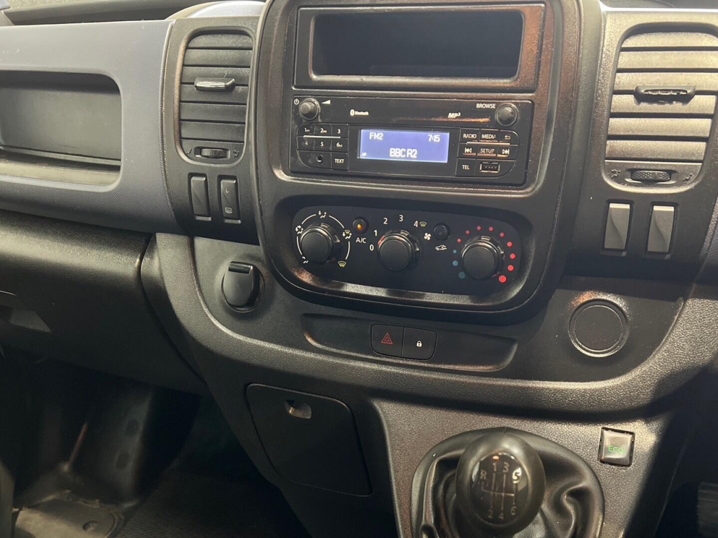 Used Vauxhall Vivaro 2016 for sale - 77400839: Photo 25