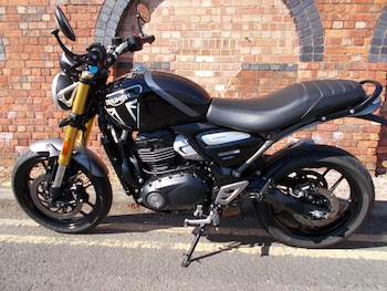 Used Triumph SPEED 400 2025 for sale - bike-78373773: Photo