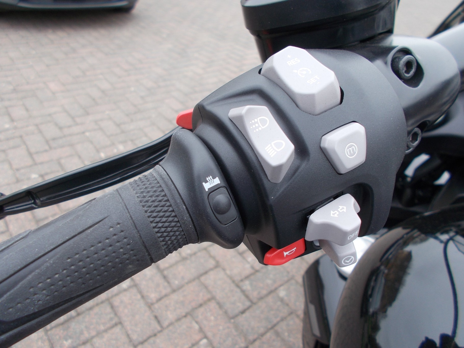 Triumph ROCKET 3 STORM GT