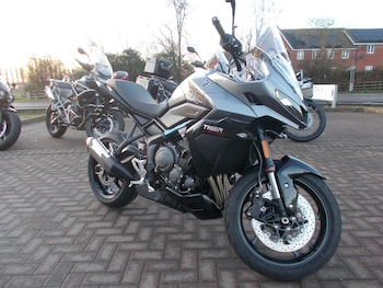 Used Triumph TIGER SPORT 800 undefined for sale - bike-77189188: Photo