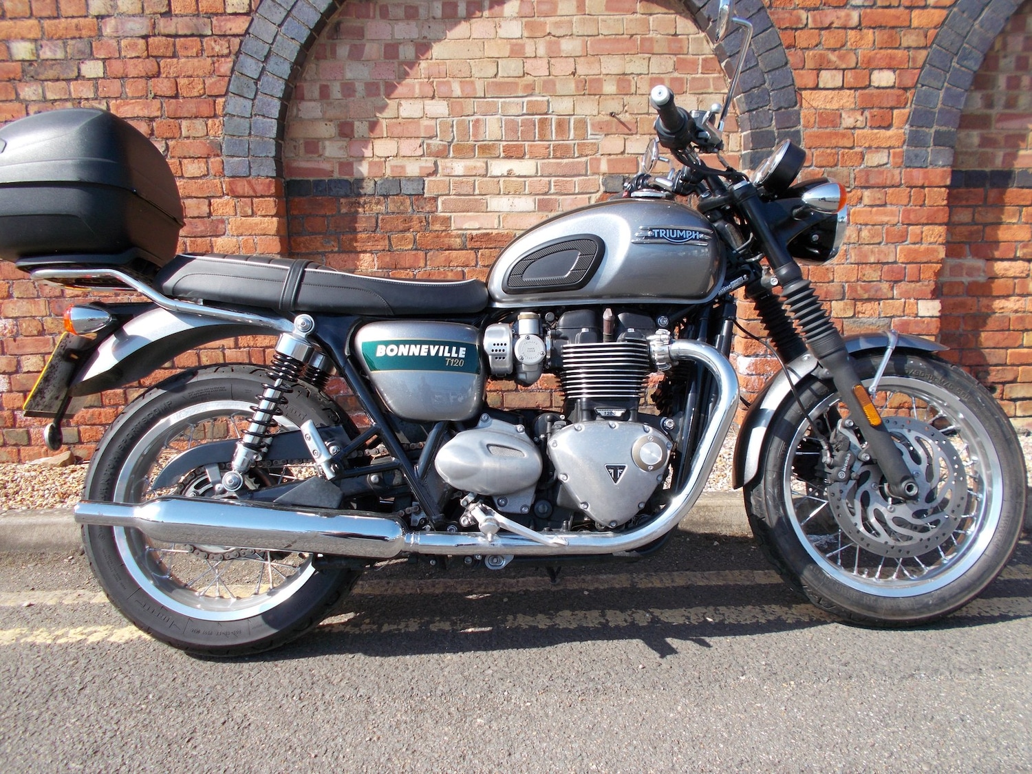 Used Triumph BONNEVILLE T120 2022 for sale - 78673884: Photo 1