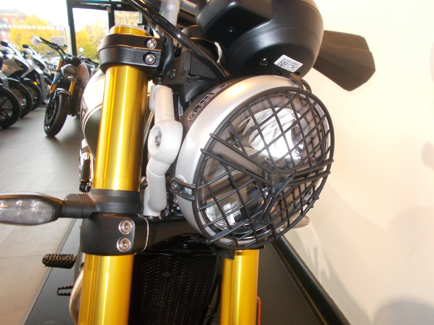 Triumph SCRAMBLER 400 X