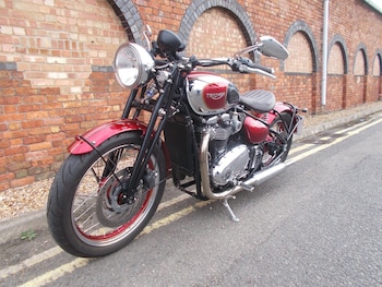 Used Triumph BONNEVILLE BOBBER 2020 for sale - bike-76134390: Photo