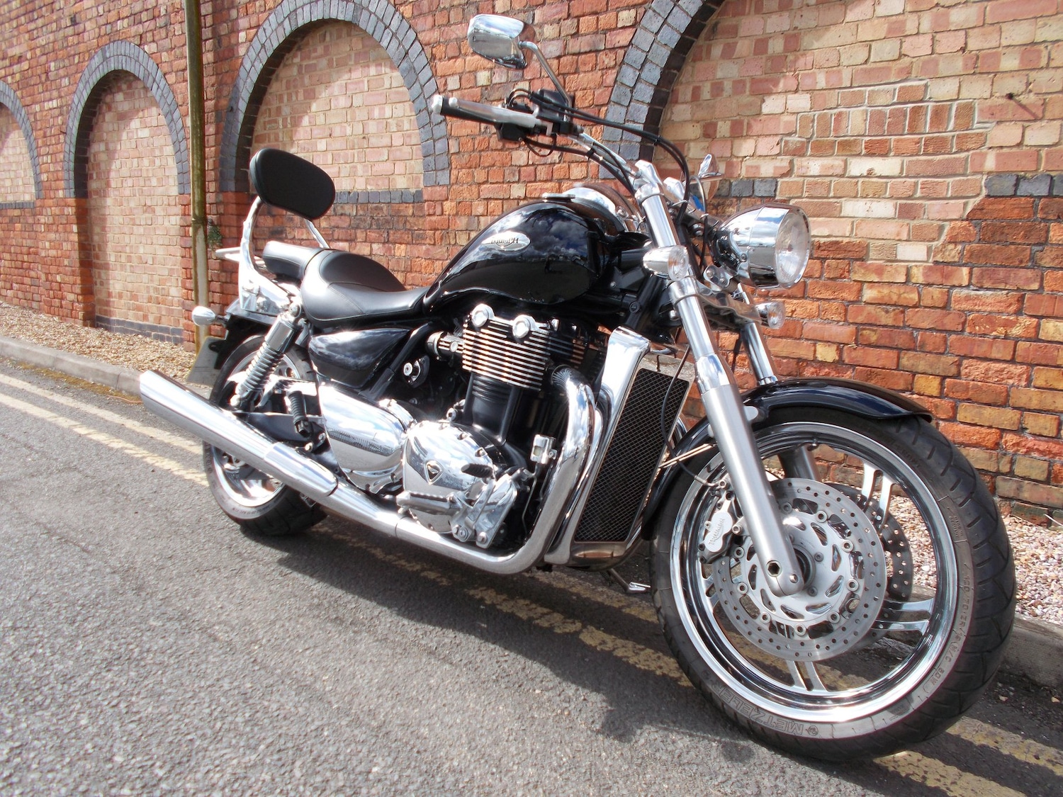 Used Triumph THUNDERBIRD 1600 2009 for sale - 78770415: Photo 2